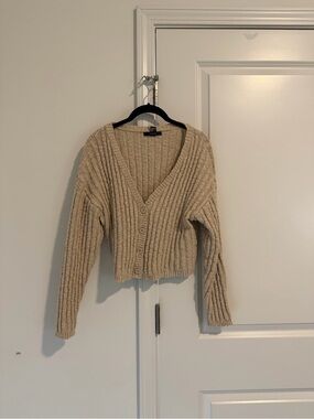 Forever 21 Beige Ribbed V-Neck Button Cardigan